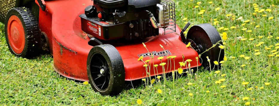 meditate while mowing the lawn