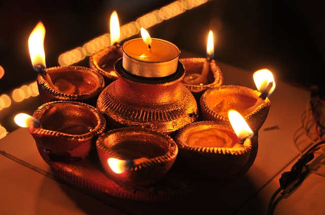 Concentrative meditation candles from India
